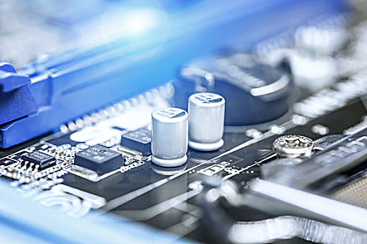 恒溫恒濕試驗(yàn)機(jī)做高溫測(cè)試時(shí)水需要放出來(lái)嗎？